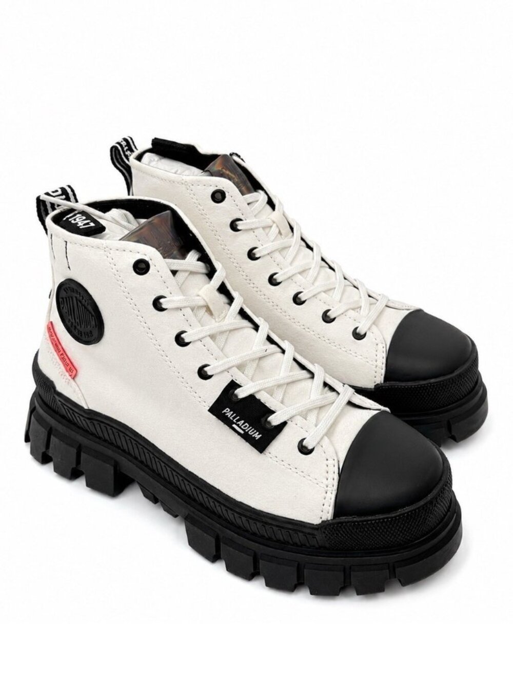 Palladium Revolt Hi TX Boots Women's 8 Star White Black Platform Chunky Punk NIB